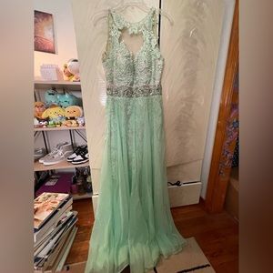 Sherri hill size 6 prom dress